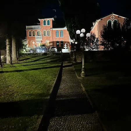 Bed & Breakfast Carli Caneva